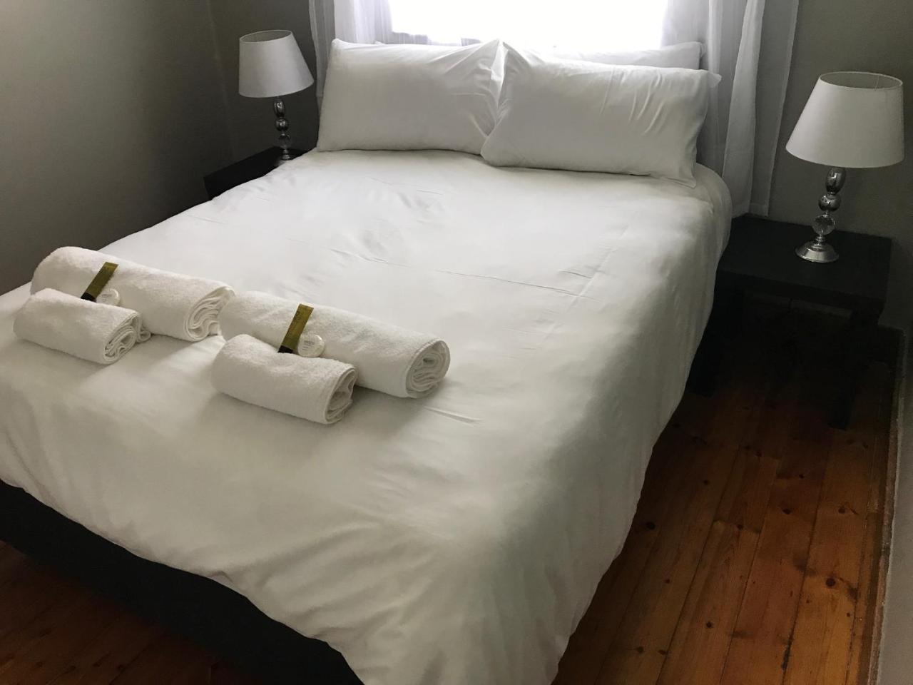 12 온 브레처 게스트하우스 프레토리아 외부 사진